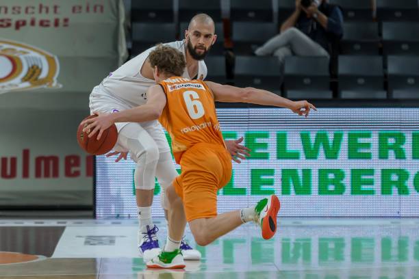 面对新的挑 面对新的挑