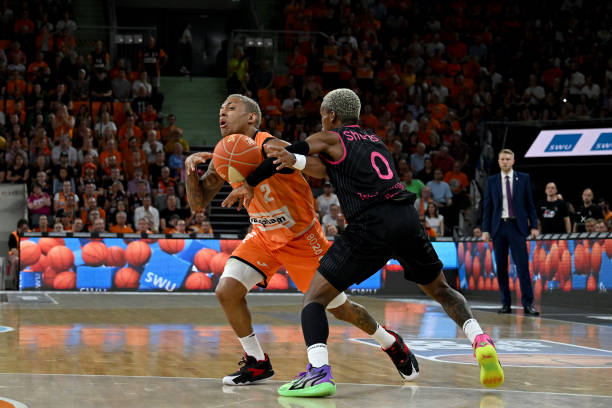 上新月的战 上新月的战